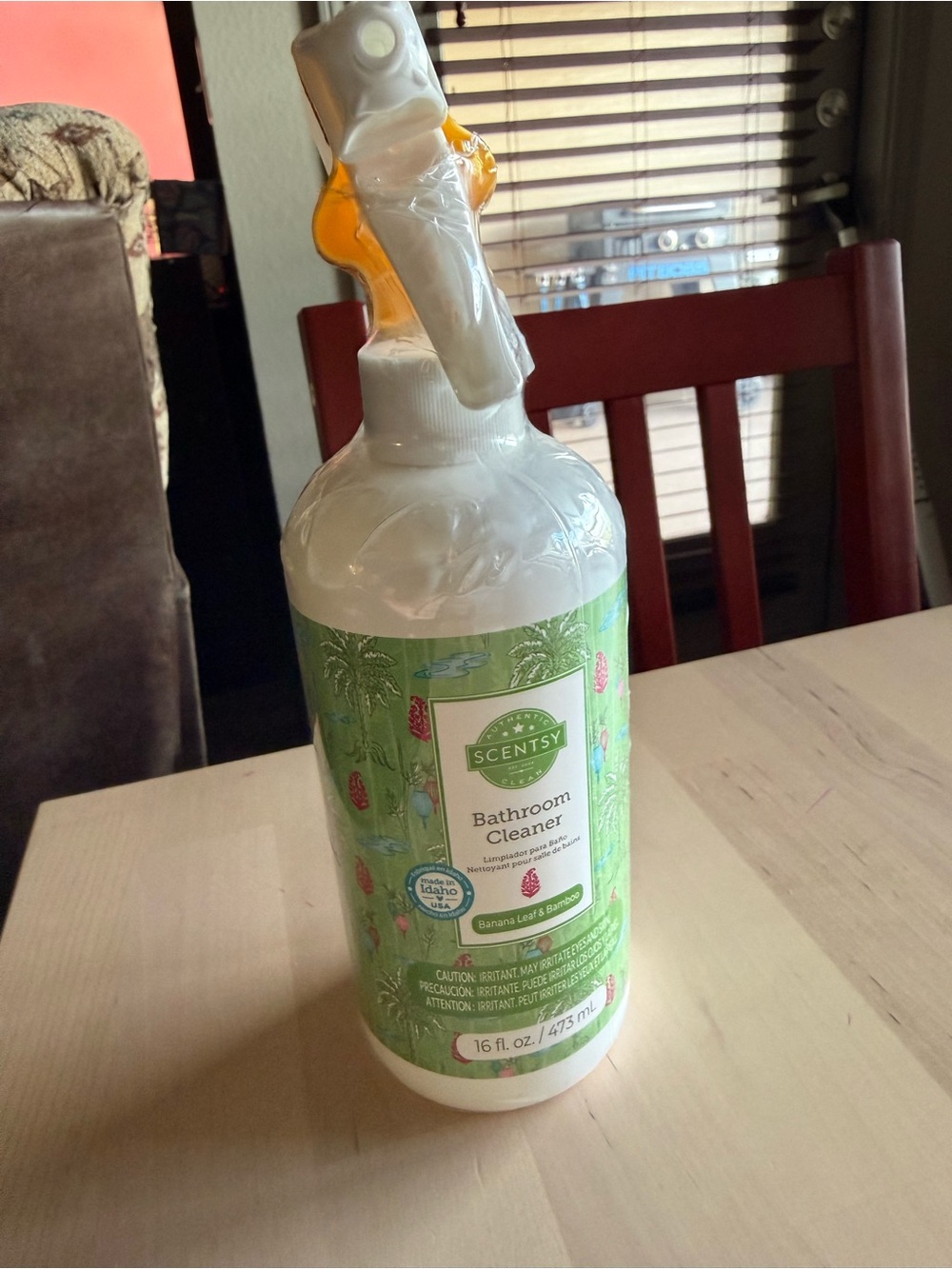 Scentsy Bathroom Cleaner - banana leaf and bamboo NIB